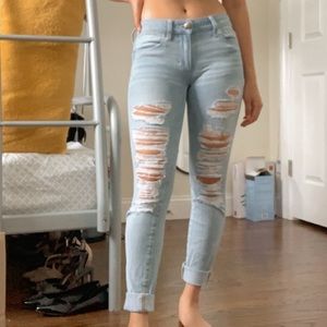 American eagle light wash, distressed jeans